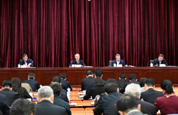 米涂配资 金融监管总局最新发声！引导保险、理财资金支持资本市场平稳健康发展