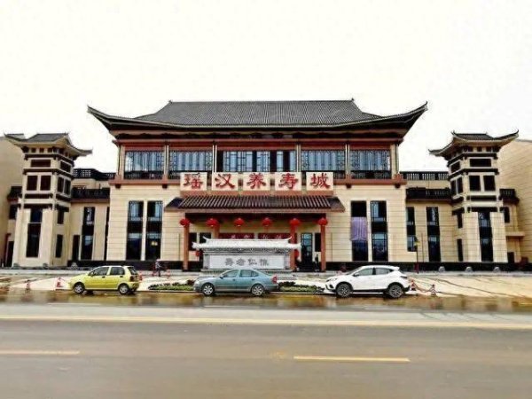 信德 桂林16.5亿元烂尾项目被中央通报批评，时任县委书记挪用6500万元财政资金强行上马